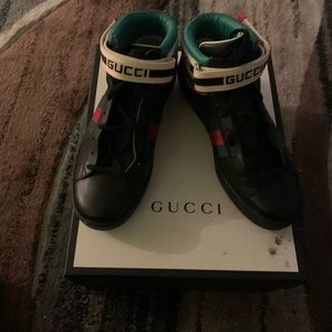 Gucci sneakers size 8 1/2 in us size.